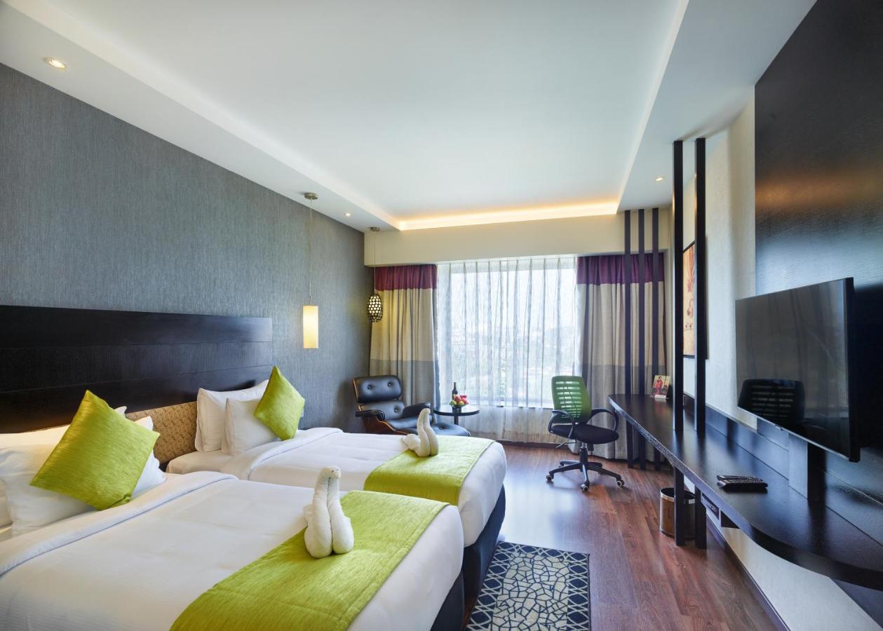Hycinth Hotels Тривандрум Экстерьер фото