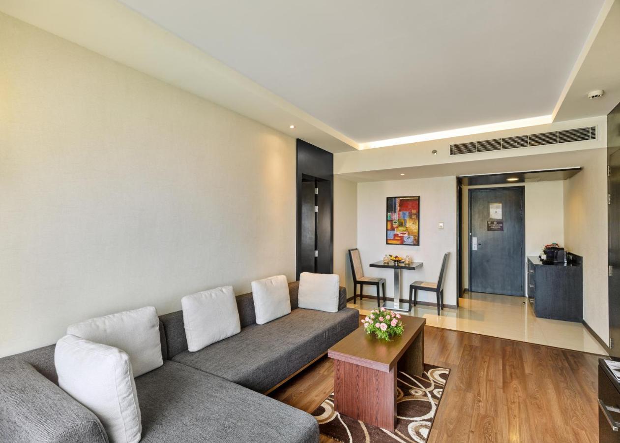 Hycinth Hotels Тривандрум Экстерьер фото