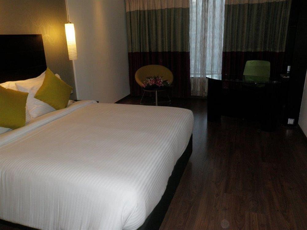Hycinth Hotels Тривандрум Экстерьер фото
